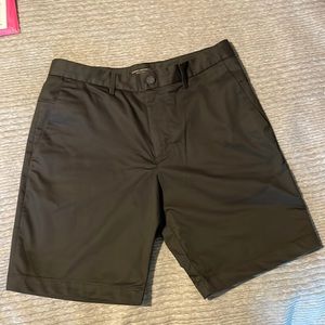 Banana Republic Aiden 9” Shorts - Iron
